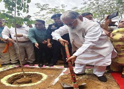 पेड़-पौधे धरती का श्रृंगार, हमें युवा पीढ़ी को सौंपनी है स्वच्छ वसुंधरा : अनिल विज
