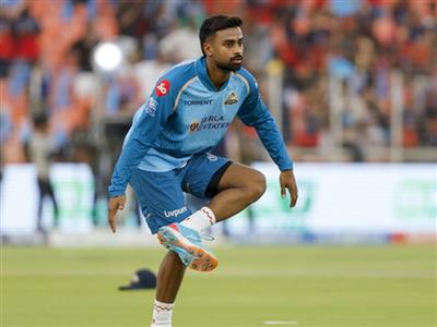 कौन हैं अफगानिस्तान के खिलाफ टेस्ट डेब्यू करने वाले मानव सुथार? कुलदीप ने थमाई कैप