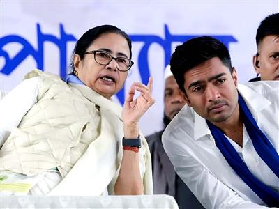 घर का टूटा ताला, अब छिन जाएगी पार्टी? चक्रव्यूह में फंसते जा रहे ममता के भतीजे अभिषेक बनर्जी