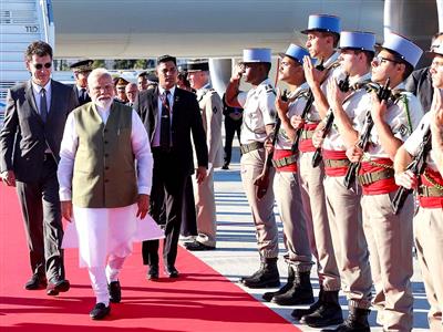 फ्रांस पहुंचे पीएम मोदी, G7 बैठक से लेकर ट्रंप से मुलाकात तक; एजेंडे में क्या-क्या
