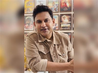 मनोज मुंतशिर ने प्रणीत मोरे केस पर जताई नाराजगी, बोले- 370 रुपए में नहीं तोली जा सकती लड़की की इज्जत