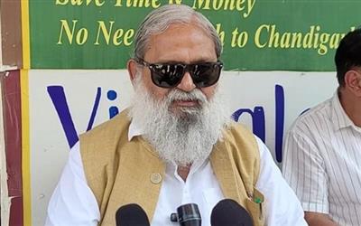 युद्ध के बजाए समझौते से मामले का हल हो यह अच्छी बात है : अनिल विज