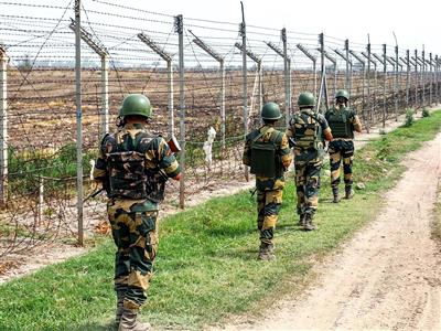 असम बॉर्डर पर हड़कंप: घास काटने गए भारतीय को उठा ले गए बांग्लादेशी, फिर देर रात...