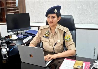 Kangra News: नशा व खनन माफिया की अब खैर नहीं! SP नूरपुर का कार्यभार संभालते ही एक्शन मोड में आईं IPS इल्मा अफरोज