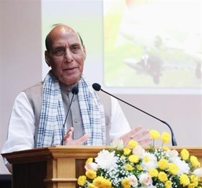 रक्षा निर्यात 38 हजार करोड़ रुपए के पार, राजनाथ सिंह ने गिनाईं सरकार की उपलब्धियां