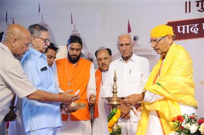 जिसने स्वयं को संभाला, उसने भगवान को पाया -राष्ट्र सन्त आचार्य सुधांशु जी महाराज