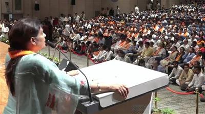 सांसद से लेकर पंच तक भाजपा का कार्यकर्ता दिखाई देना चाहिए : डा. अर्चना गुप्ता