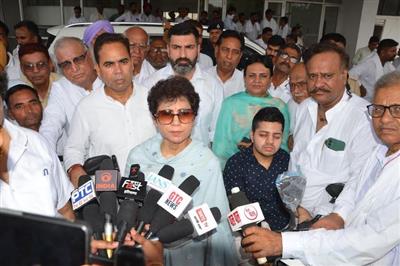 गिरते भूजल स्तर के कारण जिले के गांवों में गहराया पेयजल संकट, सरकार नहीं दे रही कोई ध्यान: कुमारी सैलजा