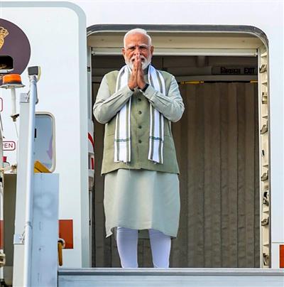 पीएम मोदी तीन देशों के दौरे पर रवाना, बोले- ‘यात्रा का मकसद आर्थिक और रणनीतिक सहयोग को बढ़ाना है’