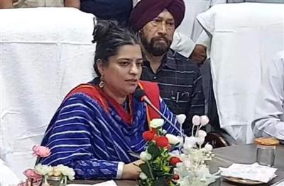 मंत्री श्रुति चौधरी ने कर्मचारियों की लंबित मांगों के शीघ्र समाधान के दिए निर्देश, पदोन्नति मामलों के तत्काल निस्तारण पर दिया जोर