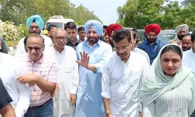 ਮੋਗਾ ਸਦਰ ਥਾਣਾ ਗ੍ਰਨੇਡ ਅਟੈਕ : ਪੁਲਸ ਨੇ ਰਵਨੀਤ ਬਿੱਟੂ ਨੂੰ ਥਾਣੇ ਅੰਦਰ ਜਾਣ ਤੋਂ ਰੋਕਿਆ