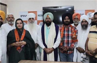 Punjab : संत बाबा कुलजीत सिंह जी की बेटी सहित कई नेता हुए भाजपा में शामिल