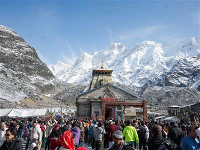 भारी बारिश से सोनप्रयाग के पास लैंडस्लाइड से हाईवे बंद, केदारनाथ यात्रा में रुकावट, बहाली का काम जारी