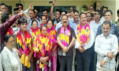 Mandi News: करसोग पंचायत समिति चुनाव में बड़ा 'खेला', बहुमत के बावजूद BJP के हाथ से फिसली अध्यक्ष-उपाध्यक्ष की कुर्सी