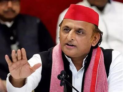 विकास का केवल ढोल और विज्ञापन, भ्रष्टाचार से पिछड़ा यूपी, अखिलेश यादव का पलटवार