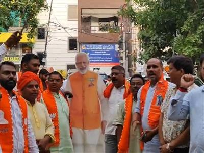 केंद्रीय कैबिनेट से गंगा-वरुणा एलिवेटेड कॉरिडोर को मंजूरी, वाराणसी में भाजपा कार्यकर्ताओं ने मनाया जश्न