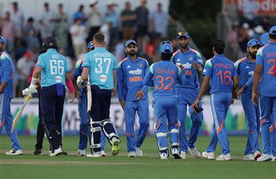 इंग्लैंड ने भारत को 4 विकेट से हराया, वनडे सीरीज 1-1 से बराबर
