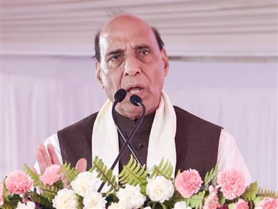 रक्षा क्षेत्र में आत्मनिर्भरता की ओर बढ़ा भारत, राजनाथ सिंह ने गिनाईं 12 वर्षों की उपलब्धियां