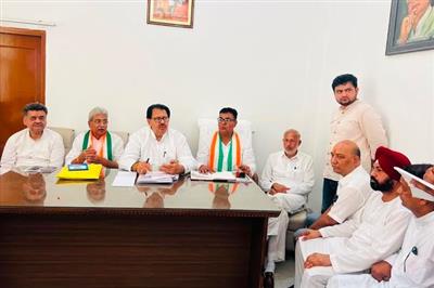 देश के युवाओं का भविष्य पेपर लीक माफिया के हवाले, भाजपा सरकार जवाब दे : राव नरेंद्र सिंह