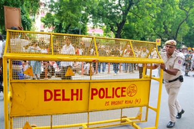 दिल्ली में आज किसानों की महारैली को लेकर ट्रैफिक एडवाइजरी जारी, कई प्रमुख मार्गों पर लग सकते हैं प्रतिबंध