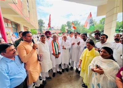 युवाओं के भविष्य के साथ खिलवाड़ किसी भी कीमत पर स्वीकार नहीं : राव नरेंद्र सिंह