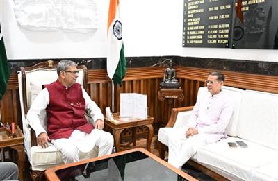 एफसीआई को हस्तांतरण तक खाद्यान्न का समुचित भंडारण एवं गुणवत्ता सुनिश्चित की जाए : प्रो. असीम कुमार घोष
