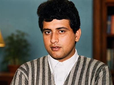एक लड़की की डांट ने बदल दी 'भारत कुमार' की जिंदगी, ऐसे छोड़ी मनोज कुमार ने सिगरेट की लत