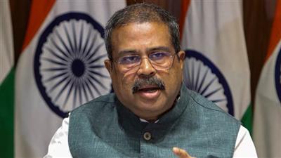 नीट विवाद के बीच केंद्रीय शिक्षा मंत्री धर्मेंद्र प्रधान ने दिया इस्तीफा, बोले- युवाओं के हित में लिया फैसला