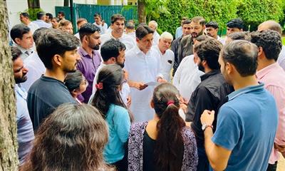 सांसद दीपेन्द्र हुड्डा से UPSC प्रारम्भिक परीक्षा में हो रही गड़बड़ियों को लेकर अभ्यर्थियों का प्रतिनिधिमंडल
