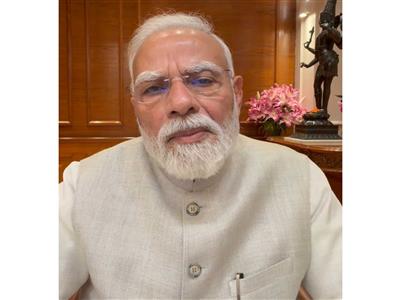 प्रधानमंत्री मोदी ने युवाओं से राष्ट्र के लिए एकजुट होकर आगे बढ़ने, गलतियों से सीखने और अपने सपनों को पूरा करने का आह्वान किया
