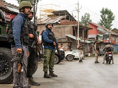 कुलगाम में प्रवासी मजदूरों का हत्यारा कौन? लश्कर कमांडर और उसके शागिर्द पर संदेह; क्या पता चला