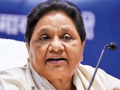 मायावती ने आकाश आनंद के ससुर अशोक सिद्धार्थ से छीना 4 राज्यों का प्रभार, चुनाव से पहले बड़ा फेरबदल