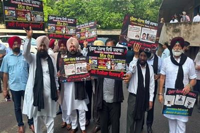 ਪੰਜਾਬ ਵਿਧਾਨ ਸਭਾ 'ਚ ਕਾਂਗਰਸ ਦੇ ਕੰਮ ਰੋਕੂ ਮਤੇ ਰੱਦ! ਸਦਨ 'ਚੋਂ ਕੀਤਾ ਵਾਕਆਊਟ