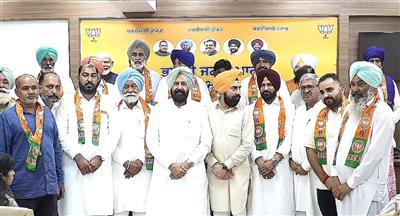 ਸਾਬਕਾ ਵਿਧਾਇਕ ਦਰਸ਼ਨ ਸਿੰਘ ਕੋਟਫੱਤਾ ਭਾਜਪਾ 'ਚ ਸ਼ਾਮਲ, ਕੇਵਲ ਸਿੰਘ ਢਿੱਲੋਂ ਨੇ ਕੀਤਾ ਵੱਡਾ ਦਾਅਵਾ