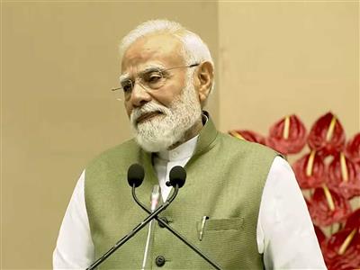 पीएम मोदी अपनी मां को याद कर हुए भावुक, बोले- ‘आज भी महसूस करता हूं कमी’