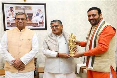 हरियाणा व पंजाब के राज्यपालों सहित केंद्रीय मंत्रियों ने मुख्यमंत्री नायब सिंह सैनी से की शिष्टाचार भेंट