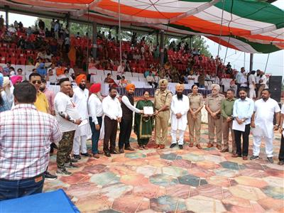 स्वतंत्रता दिवस पर पंजाब ने ‘युद्ध नशों विरुद्ध’ के जमीनी स्वयंसेवकों को किया सम्मानित