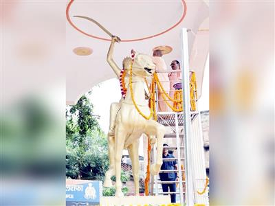 देशवासियों को प्रेरणा देता है वीरांगनाओं का त्याग और बलिदान, रानी अवंती बाई महान क्रांतिकारी : सीएम योगी