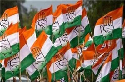 Punjab कांग्रेस को बड़ा झटका, पूर्व मुख्यमंत्री के करीबी सहित कई नेताओं ने बदली पार्टी