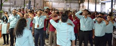 हरियाणा के औद्योगिक प्रतिष्ठानों में रोज होगा 5 मिनट का ‘वाई-ब्रेक’, कर्मचारियों को मिलेगा योग का लाभ