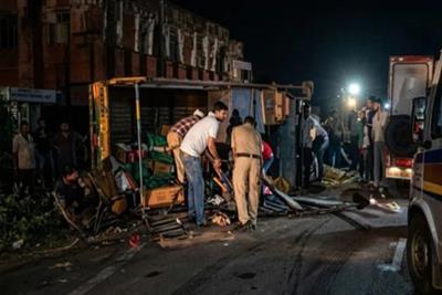 भिंड में भीषण हादसा, यूपी के लखीमपुर लौटते वक्त पिकअप डंपर से टकराई, 8 मजदूरों की मौत