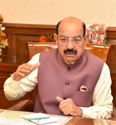 बागवानी मंत्री मोहिंदर भगत द्वारा किसानों को अधिक मुनाफे के लिए फसल विविधता अपनाने की अपील