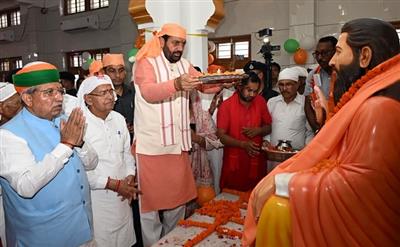 पारदर्शी भर्ती नीति से बिना पर्ची-बिना खर्ची युवाओं को मिलीं 2 लाख से अधिक सरकारी नौकरियां: मुख्यमंत्री