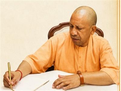 रक्षाबंधन केवल रक्षा-सूत्र नहीं, बहन-बेटियों के सम्मान, सुरक्षा और स्वाभिमान के संकल्प का पर्व : योगी