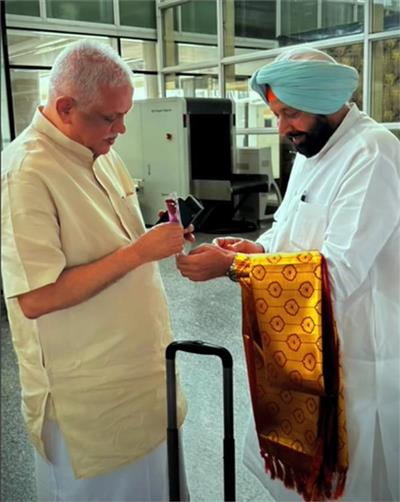 3 ਦਿਨਾ ਦੌਰੇ ਲਈ ਪੰਜਾਬ ਪਹੁੰਚੇ ਭਾਜਪਾ ਦੇ ਕੌਮੀ ਜਨਰਲ ਸਕੱਤਰ ਬੀ. ਐੱਲ. ਸੰਤੋਸ਼