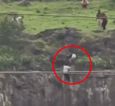 महाराष्ट्र पहाड़ हादसा : आईफोन नहीं, पारिवारिक कलह थी वजह, परिजनों ने नकारा अफवाहों का दौर, माता-पिता को एक देखना चाहता था बेटा
