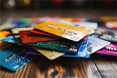Credit Card ਦਾ ਵਧਿਆ ਕ੍ਰੇਜ਼, ਜੁਲਾਈ ਦੇ ਅੰਕੜਿਆਂ ਨੇ ਕੀਤਾ ਹੈਰਾਨ, HDFC ਤੇ SBI ਨੇ ਮਾਰੀ ਬਾਜ਼ੀ