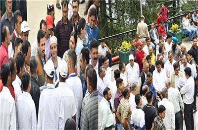 Shimla: विधानसभा परिसर में उमड़ा जनसैलाब, मुख्यमंत्री और मंत्रियों ने सुनीं प्रदेशभर से आए लोगों की समस्याएं
