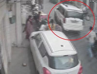Jalandhar में तेज रफ्तार Scorpio का कहर, महिला-बच्ची को कुचला, CCTV में कैद हादसा