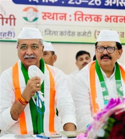 भिवानी और दादरी में कांग्रेस का संगठनात्मक मंथन, प्रभारी संजय दत्त और प्रदेश अध्यक्ष राव नरेंद्र सिंह ने कार्यकर्ताओं से किया संवाद